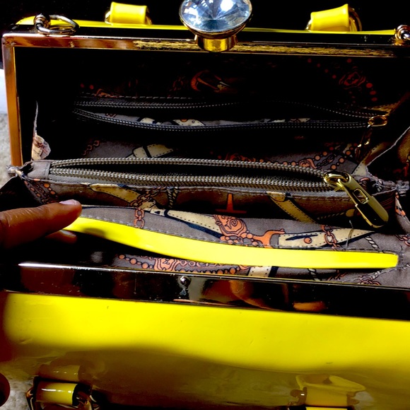 Hand bag - Picture 2 of 2